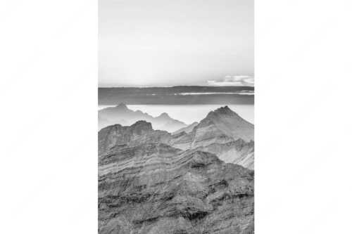 Blick über die Seekarspitze und Zugspitze in den Sonnenuntergang - Separate reality - Seitenverhältnis 2:3 - Abendstimmung Seekarspitze und Wetterstein - weitere Infos unter https://www.kriner-weiermann.de