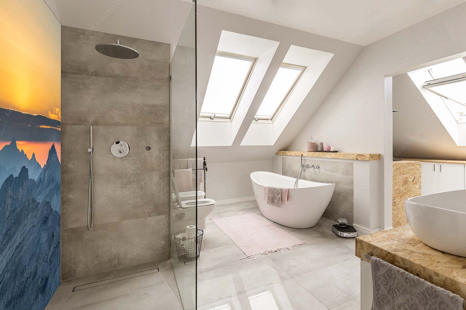 Separate reality – Größe ca. 150x225cm, Seitenverhältnis 2:3 — Abendstimmung Seekarspitze und Wetterstein Blick über die Seekarspitze und Zugspitze in den Sonnenuntergang - Separate reality - Größe ca. 150x225cm, Seitenverhältnis 2:3 - Abendstimmung Seekarspitze und Wetterstein - weitere Infos unter https://www.kriner-weiermann.de