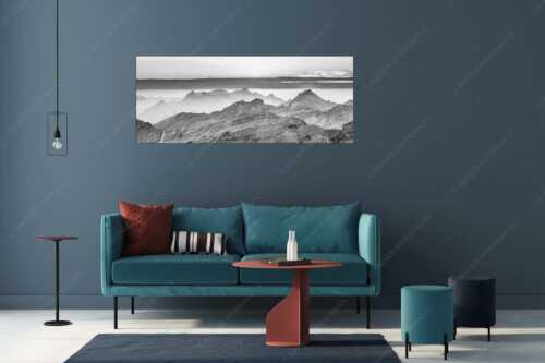 Blick über die Seekarspitze und Zugspitze in den Sonnenuntergang - Separate reality - Größe ca. 175x70cm, Seitenverhältnis 2,5:1 - Abendstimmung Seekarspitze und Wetterstein - weitere Infos unter https://www.kriner-weiermann.de