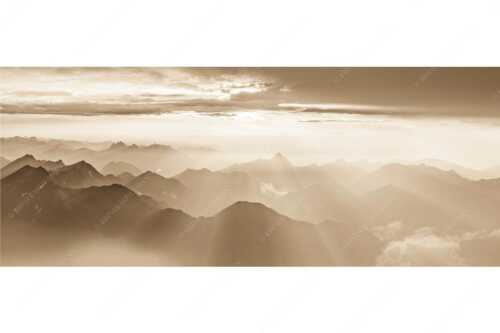 Blick von der Zugspitze über Thannheimer Berge in den Sonnenuntergang - Shining II - Seitenverhältnis 2,5:1 - Grandiose Abendstimmung Zugspitze - weitere Infos unter https://www.kriner-weiermann.de