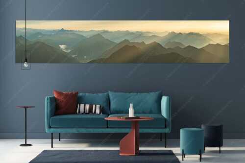 Blick von der Zugspitze über Thannheimer Berge in den Sonnenuntergang - Shining - Wandbild - Größe ca. 350x70cm, Seitenverhältnis 5:1 - Silhouetten Abendstimmung auf der Zugspitze - weitere Infos unter https://www.kriner-weiermann.de