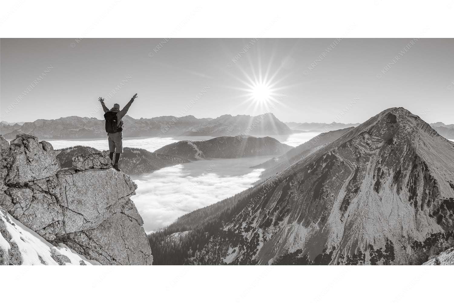Blick auf den Bischof und Sonnenuntergang an der Zugspitze
