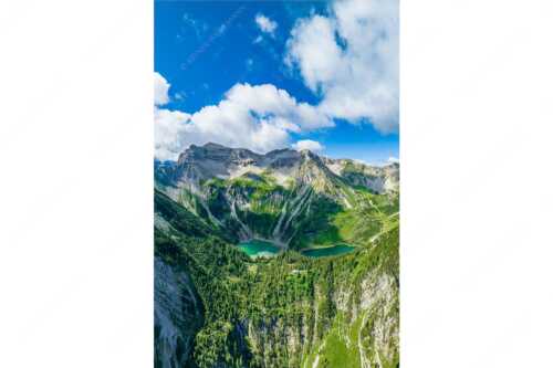 Blick über das Soiernhaus und den Soiernseen zur Soiernspitze - Soiern - Seitenverhältnis 2:3 - Soiernhaus Soiernseen und Soiernspitze - weitere Infos unter https://www.kriner-weiermann.de