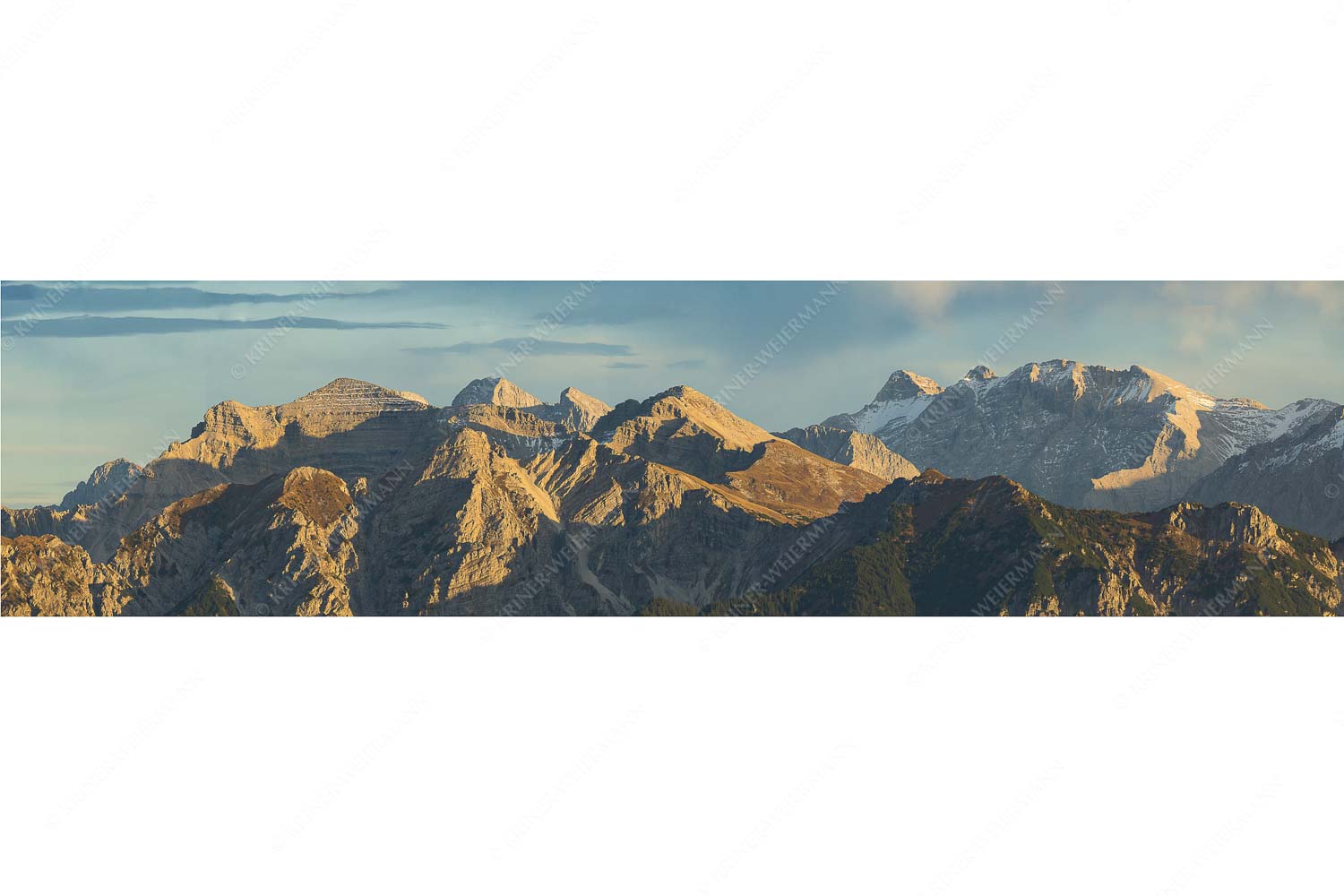 Blick ins Soiern- und Karwendelgebirge - Soiern und Karwendel - Seitenverhältnis 4:1 - Schöttlkar- und Soiernspitze - weitere Infos unter https://www.kriner-weiermann.de