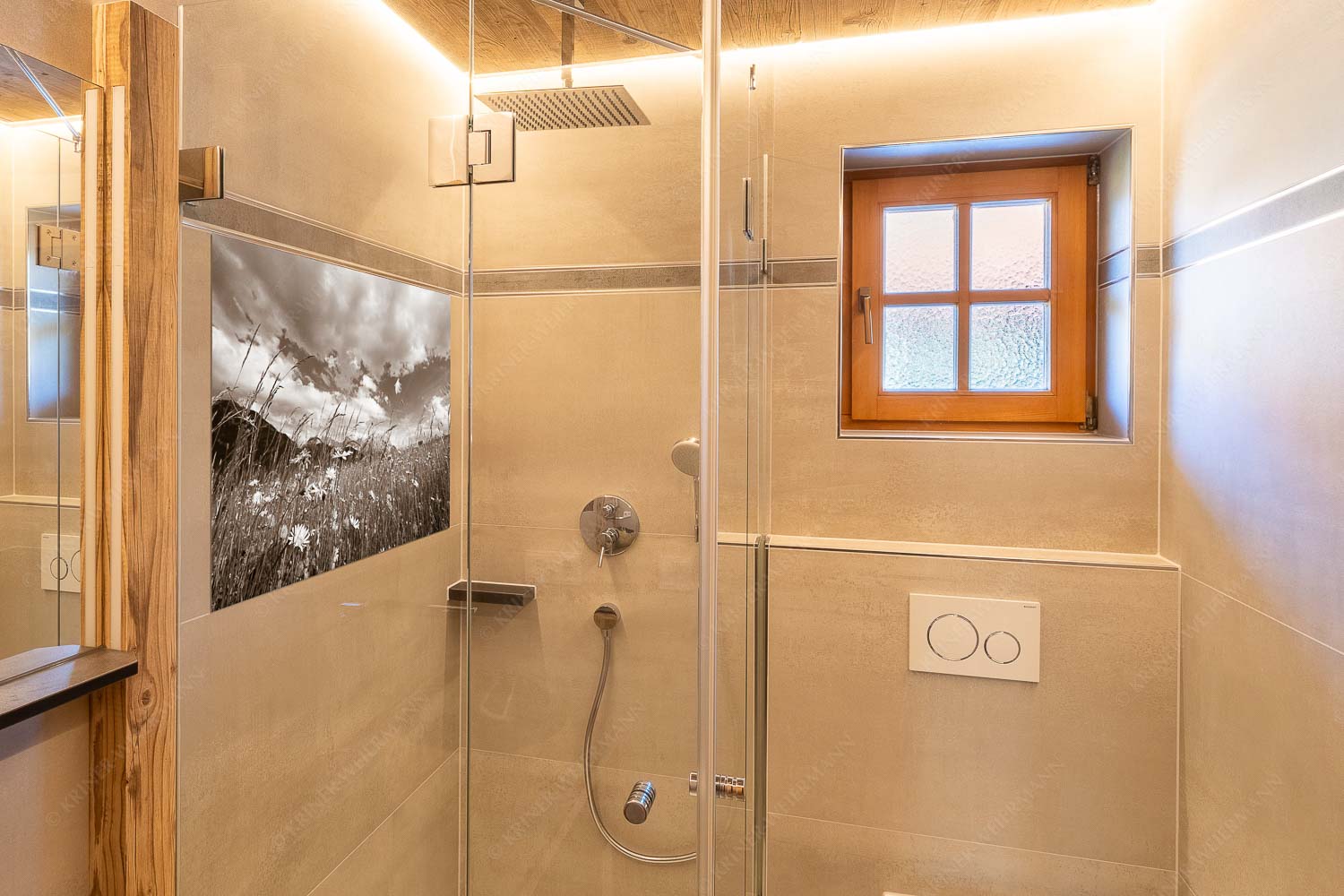 Sommer – Größe ca. 120x80cm, Seitenverhältnis 3:2 — Blumenwiese mit Karwendel Die Hochstraße zwischen Krün und Mittenwald ist durch ihre artenreichen Wiesen geprägt - Sommer - Größe ca. 120x80cm, Seitenverhältnis 3:2 - Blumenwiese mit Karwendel - weitere Infos unter https://www.kriner-weiermann.de