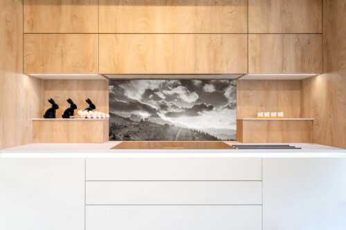 Am Abend scheint die Sonne noch warm und in herrlichem Licht an das Schachenschloss - Sonnenkönig - Größe ca. 120x60cm, Seitenverhältnis 2:1 - Sonnenuntergang am Schachen - weitere Infos unter https://www.kriner-weiermann.de