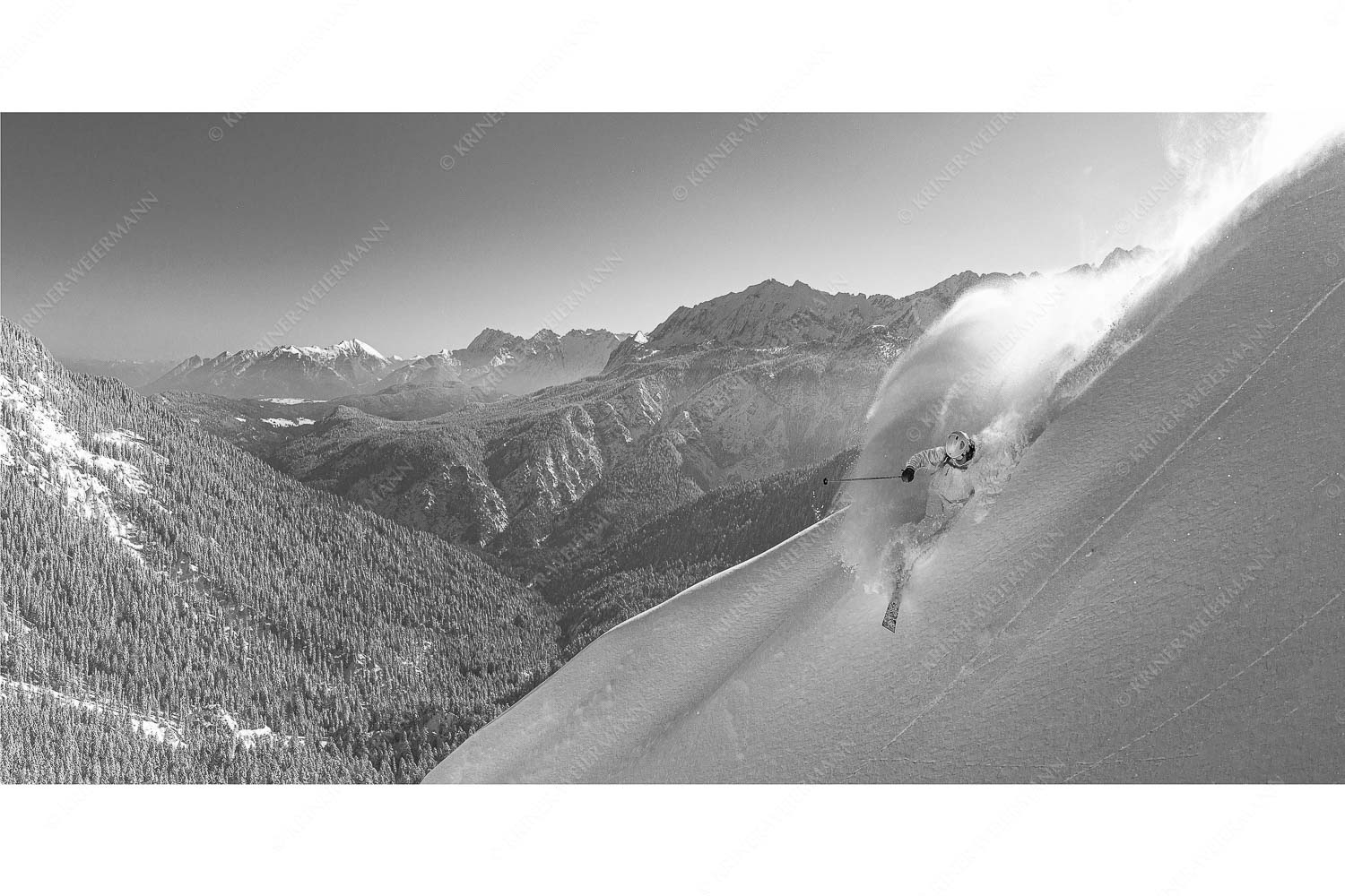 Spass mit Aussicht – Seitenverhältnis 2:1 — Freeriding im Wettersteingebirge Traumhafter Schnee mit überwältigender Aussicht verspricht dieser Tag