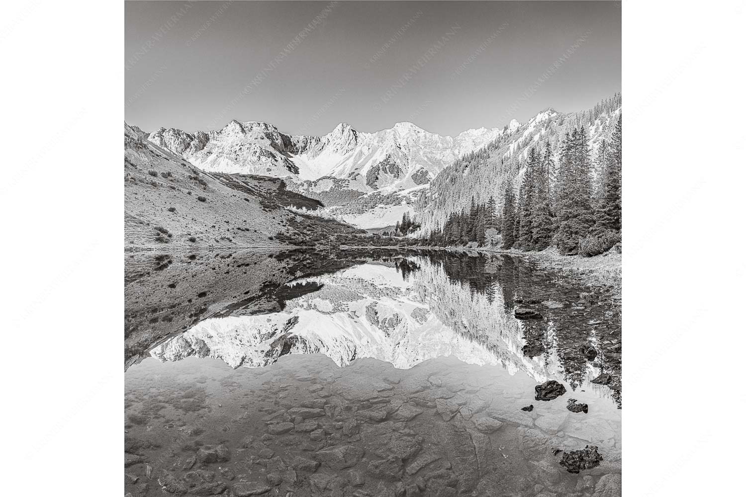 Blick über Soiernsee zur Schöttlkarspitze