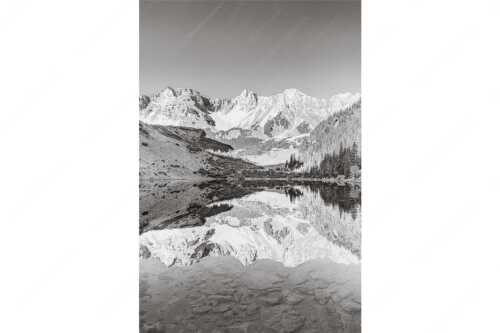 Blick über Soiernsee zur Schöttlkarspitze - Spiegelglatt - Seitenverhältnis 2:3 - Spiegelung am Soiernsee mit Schöttlkarspitze - weitere Infos unter https://www.kriner-weiermann.de