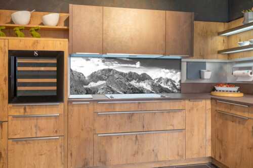 Blick vom Feldernjoch im Wetterstein auf die Mieminger Kette - Standpunkt - Größe ca. 180x60cm, Seitenverhältnis 3:1 - Wanderer am Feldernjoch - weitere Infos unter https://www.kriner-weiermann.de