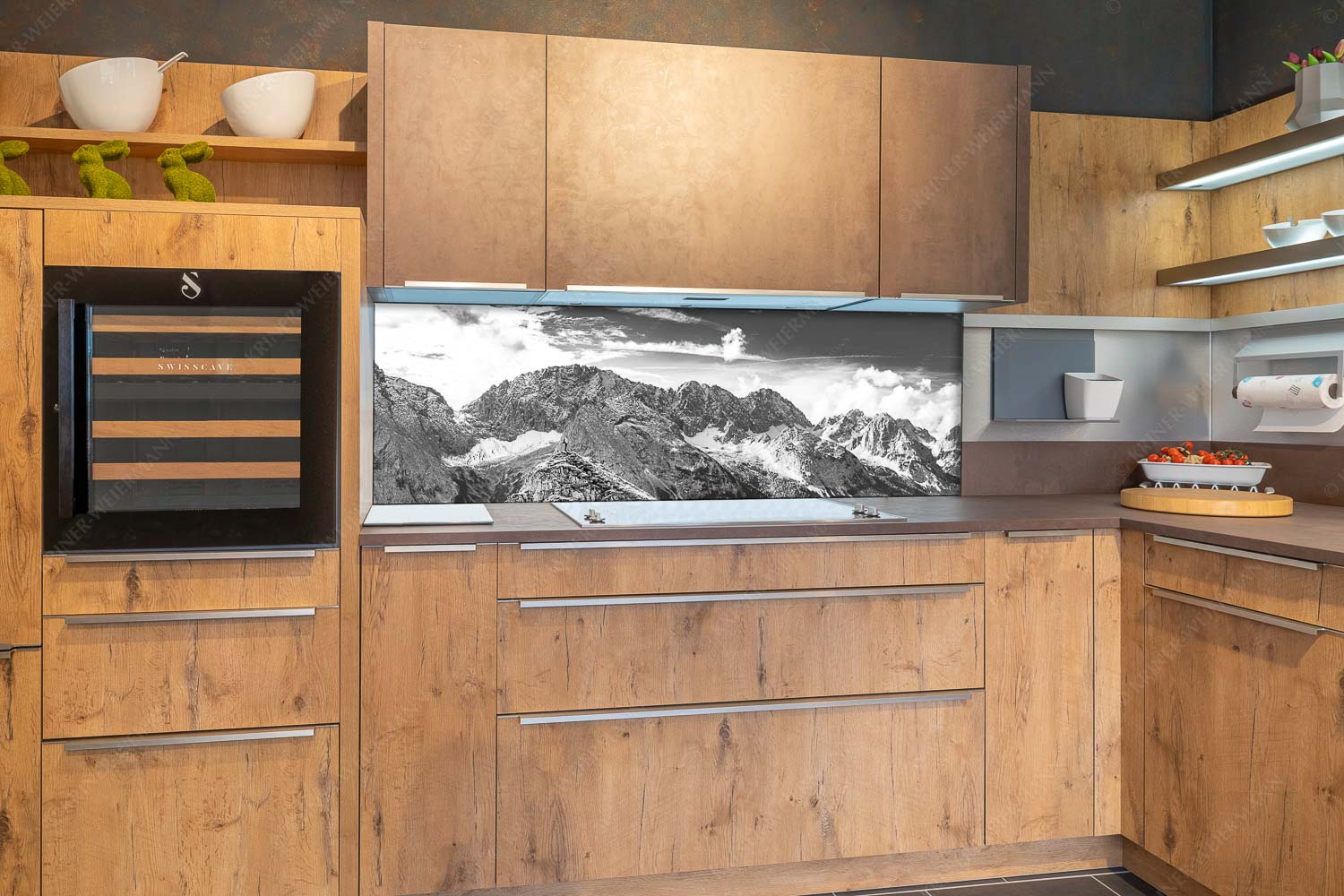 Standpunkt – Größe ca. 180x60cm, Seitenverhältnis 3:1 — Wanderer am Feldernjoch Blick vom Feldernjoch im Wetterstein auf die Mieminger Kette - Standpunkt - Größe ca. 180x60cm, Seitenverhältnis 3:1 - Wanderer am Feldernjoch - weitere Infos unter https://www.kriner-weiermann.de