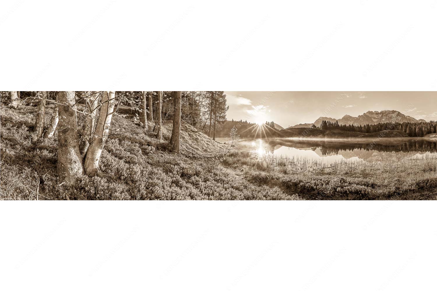 Blick über den Wildensee zum Sonnenaufgang am Soierngebirge und Karwendel