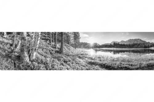 Blick über den Wildensee zum Sonnenaufgang am Soierngebirge und Karwendel - Stiller Morgen - Seitenverhältnis 4:1 - Wildensee und Karwendel - weitere Infos unter https://www.kriner-weiermann.de