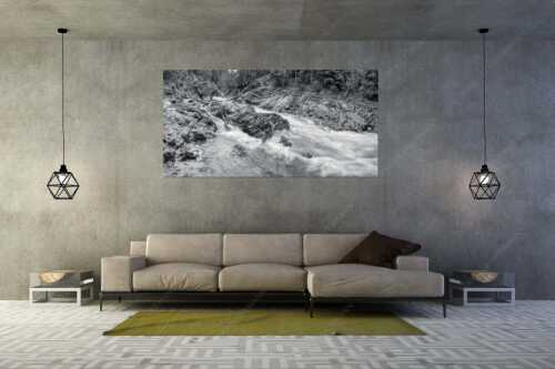 Wild bahnt sich der Rißbach seinen Weg durch das Karwendelgebirge - Stromschnelle - Größe ca. 200x100cm, Seitenverhältnis 2:1 - Wildwasser Rißbach - weitere Infos unter https://www.kriner-weiermann.de