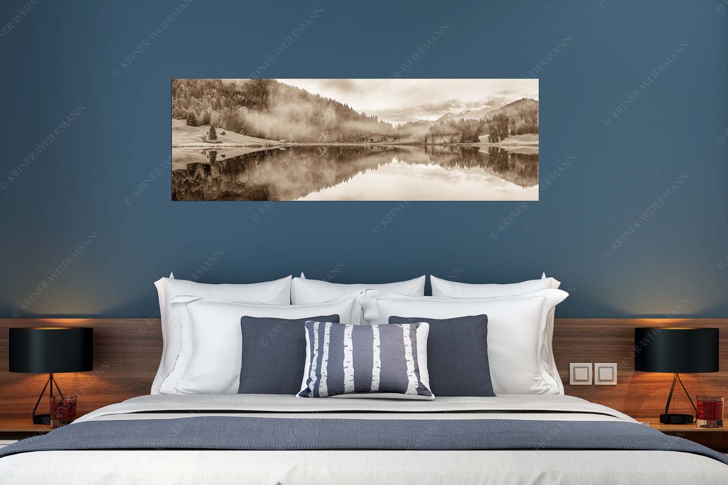 Symmetrie – Größe ca. 180x60cm, Seitenverhältnis 3:1 — Nebelstimmung am Geroldsee Die herbstliche Färbung taucht die Landschaft in ein neues Licht - Symmetrie - Größe ca. 180x60cm, Seitenverhältnis 3:1 - Nebelstimmung am Geroldsee - weitere Infos unter https://www.kriner-weiermann.de