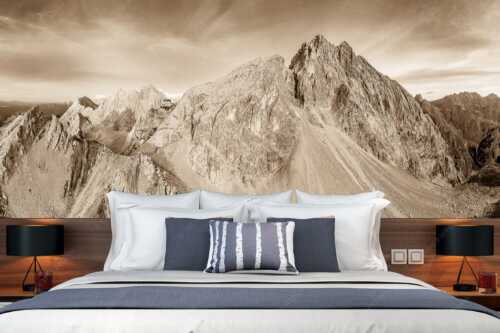Meilerhütte und Partenkirchner Dreitorspitze im letzten Tageslicht im Wettersteingebirge - Trutzburg - Größe ca. 350x140cm, Seitenverhältnis 2,5:1 - Meilerhütte im Wetterstein - weitere Infos unter https://www.kriner-weiermann.de