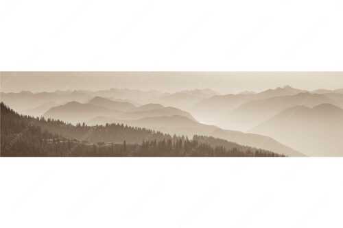 Morgenstimmung bei der Krüner Alm mit Panoramablick vom Wendelstein bis Zugspitze - Über d Oima - Seitenverhältnis 4:1 - Bayerische Voralpen mit Krüner Alm - weitere Infos unter https://www.kriner-weiermann.de