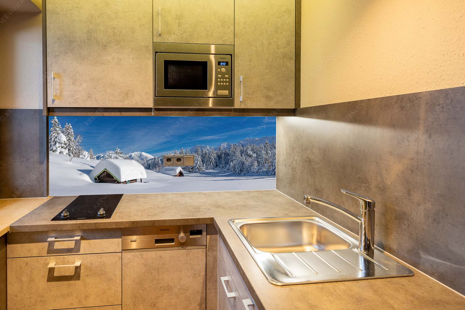 Unberührt – Größe ca. 150x60cm, Seitenverhältnis 2,5:1 — Winter im Karwendel Unberührte Winterlandschaft nach ergiebigen Neuschneefällen im Kranzberggebiet - Unberührt - Größe ca. 150x60cm, Seitenverhältnis 2,5:1 - Winter im Karwendel - weitere Infos unter https://www.kriner-weiermann.de