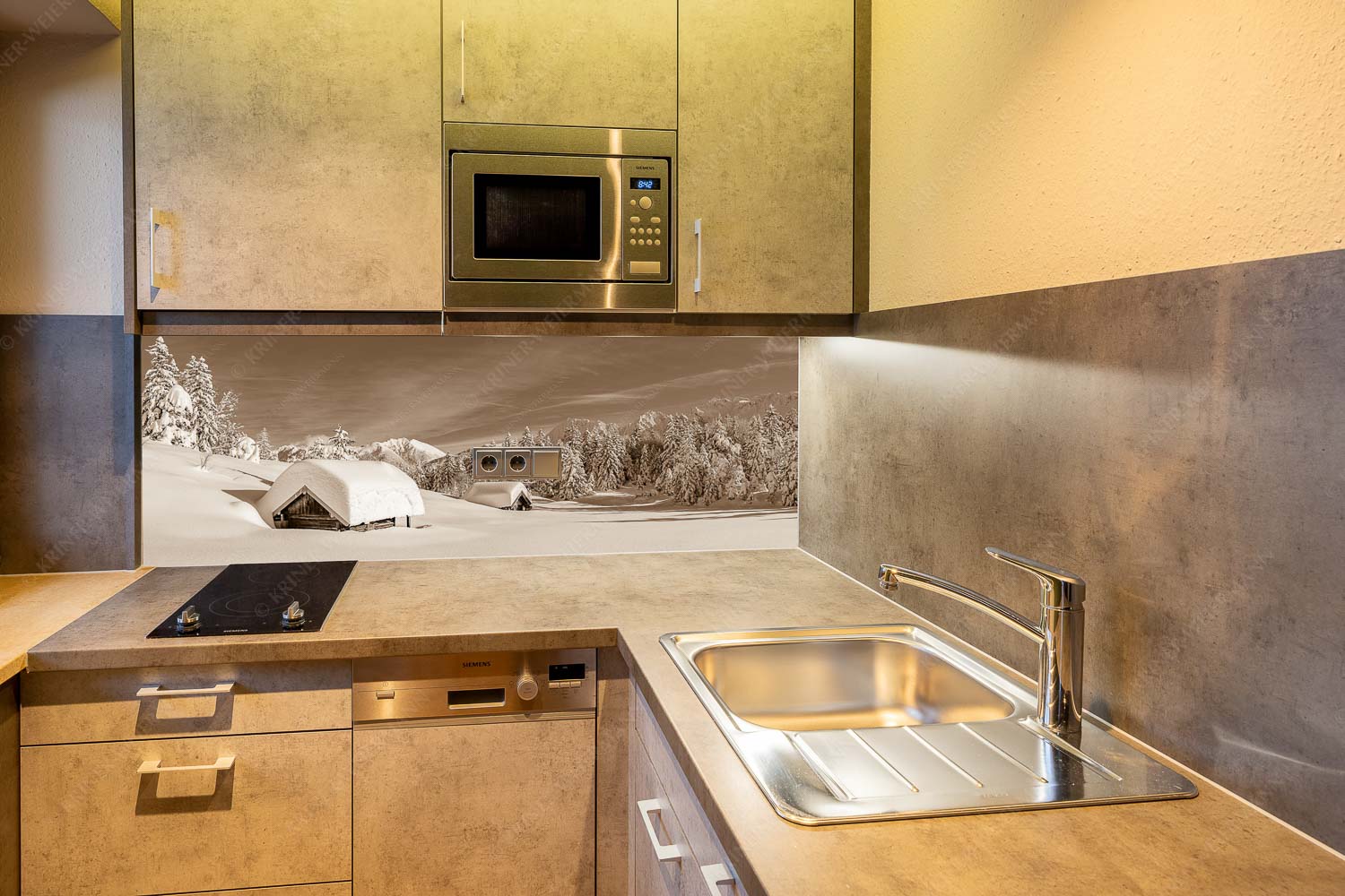 Unberührt – Größe ca. 150x60cm, Seitenverhältnis 2,5:1 — Winter im Karwendel Unberührte Winterlandschaft nach ergiebigen Neuschneefällen im Kranzberggebiet - Unberührt - Größe ca. 150x60cm, Seitenverhältnis 2,5:1 - Winter im Karwendel - weitere Infos unter https://www.kriner-weiermann.de