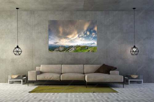 Eine gewaltige Wolkenstimmung hat sich über dem Werdenfelser Land gebildet - Urknall - Größe ca. 180x120cm, Seitenverhältnis 3:2 - Wolkenstimmung über Zugspitze - weitere Infos unter https://www.kriner-weiermann.de