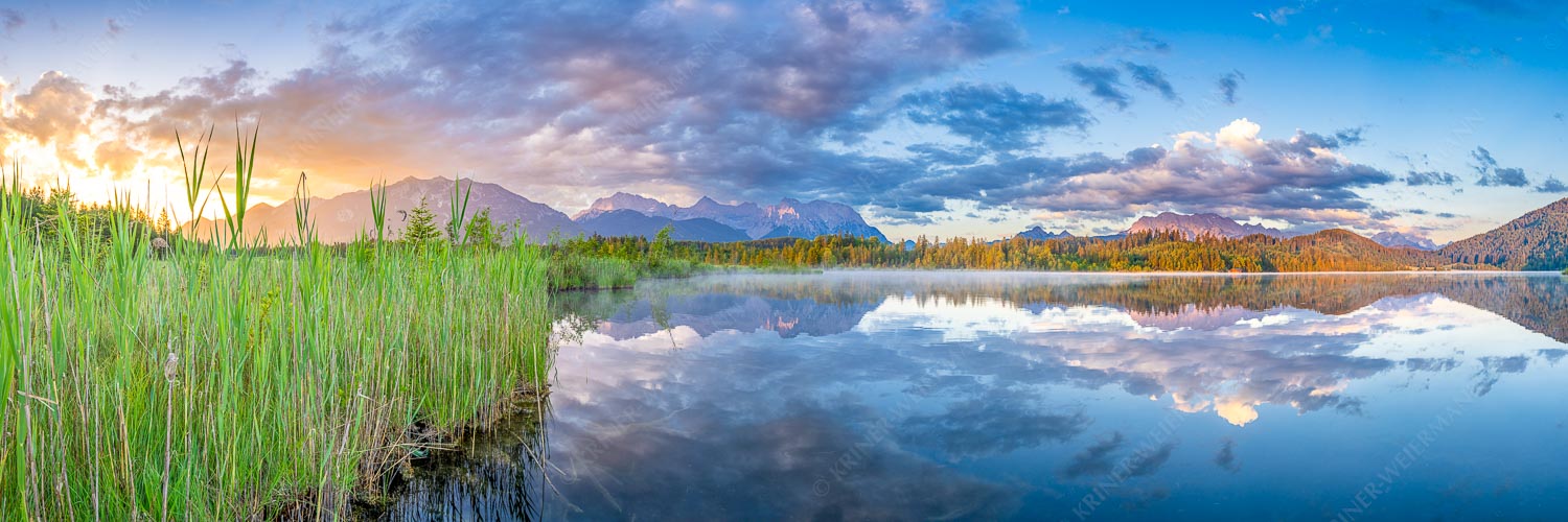 Sonnenaufgang am Barmsee mit Blick zum Karwendel und Wettersteingebirge - Utopia III - Barmsee Karwendel und Wetterstein - weitere Infos bei <a href="https://www.kriner-weiermann.de">Kriner-Weiermann.de</a>
