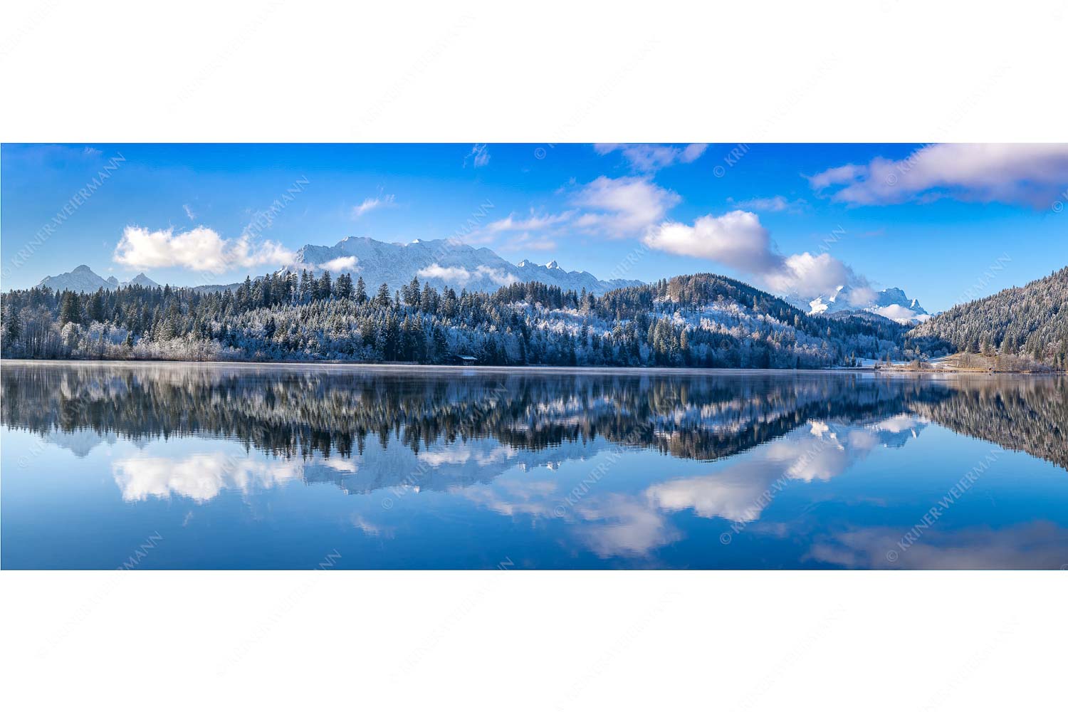 Versöhnlicher Morgen – Seitenverhältnis 2,5:1 — Barmsee Spiegelung mit Wetterstein Blick über den Barmsee mit Spiegelung der Landschaft im See zum Wettersteingebirge