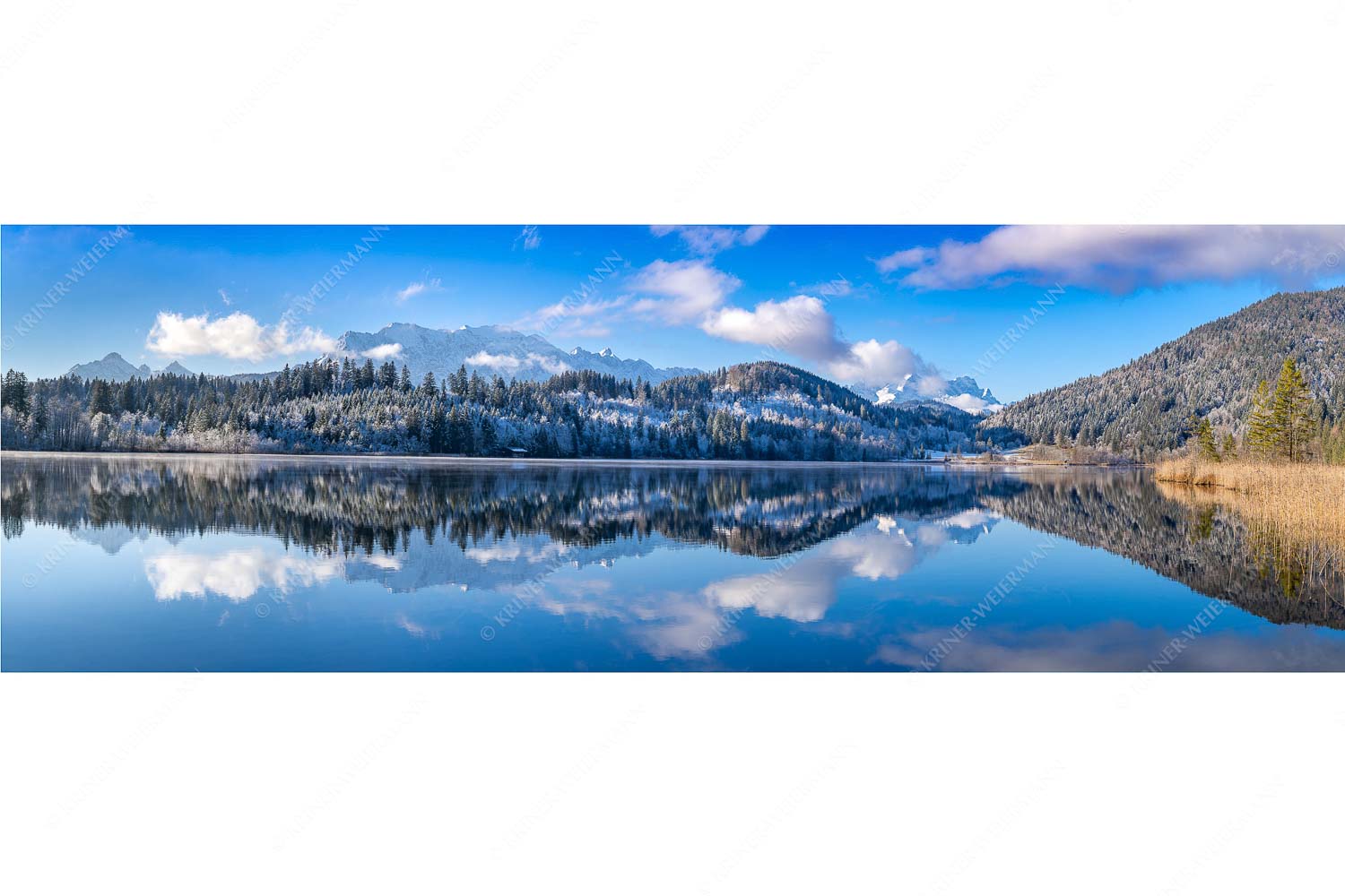 Versöhnlicher Morgen – Seitenverhältnis 3:1 — Barmsee Spiegelung mit Wetterstein Blick über den Barmsee mit Spiegelung der Landschaft im See zum Wettersteingebirge