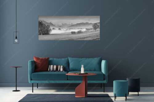 Eine sanfte Nebelstimmung verschleiert den Blick durch das Loisachtal zum Wettersteingebirge - Von draußen rein - Größe ca. 175x70cm, Seitenverhältnis 2,5: - Zugspitzblick von Murnau - weitere Infos unter https://www.kriner-weiermann.de