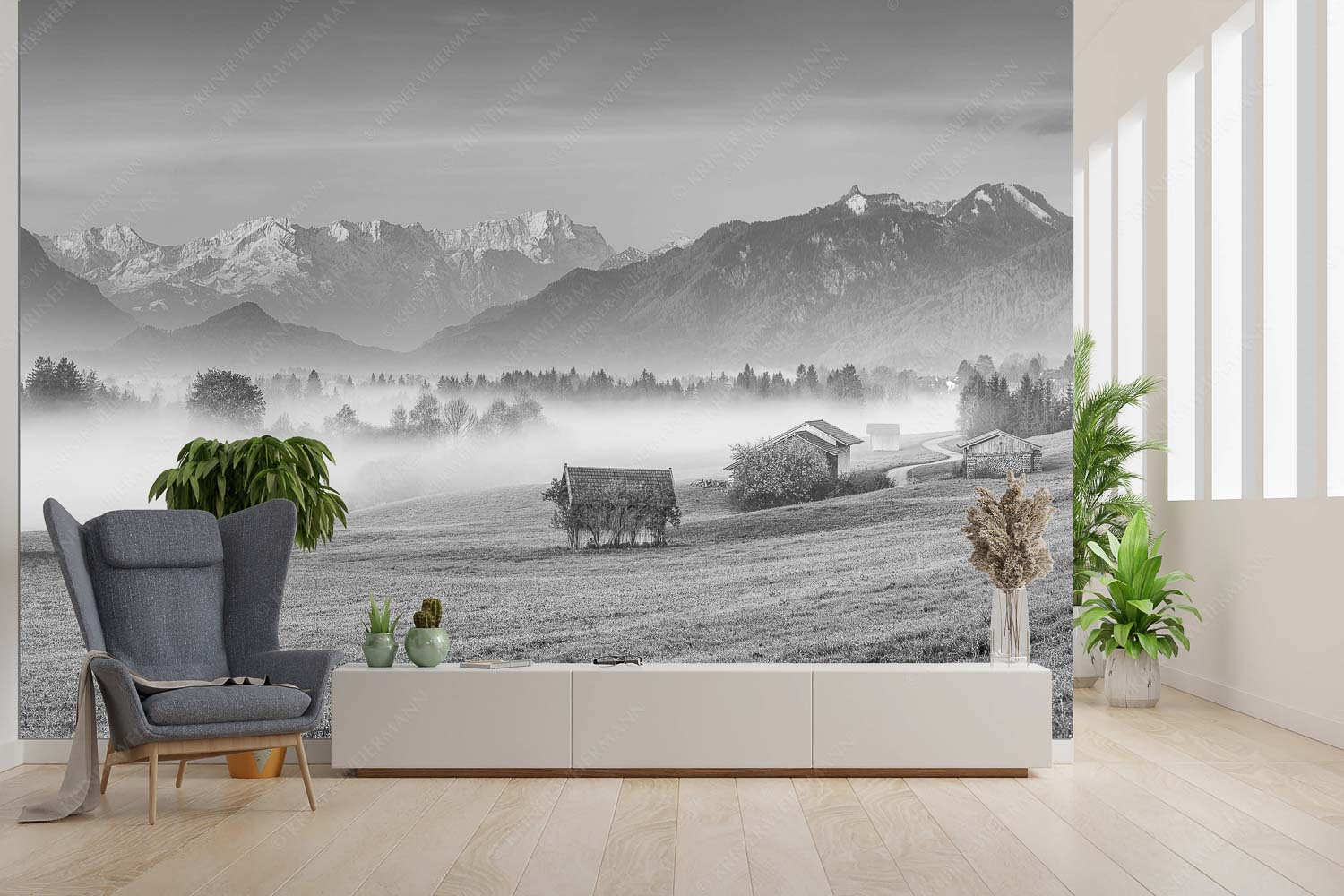 Von draußen rein – Größe ca. 300x200cm, Seitenverhältnis 3:2 — Zugspitzblick von Murnau Eine sanfte Nebelstimmung verschleiert den Blick durch das Loisachtal zum Wettersteingebirge - Von draußen rein - Größe ca. 300x200cm, Seitenverhältnis 3:2 - Zugspitzblick von Murnau - weitere Infos unter https://www.kriner-weiermann.de