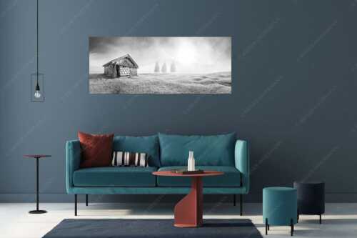 Blick über Buckelwiese zum Sonnenaufgang am Karwendel mit Nebelstimmung - Vorhang auf - Größe ca. 175x70cm, Seitenverhältnis 2,5:1 - Heustadel auf Buckelwiese - weitere Infos unter https://www.kriner-weiermann.de