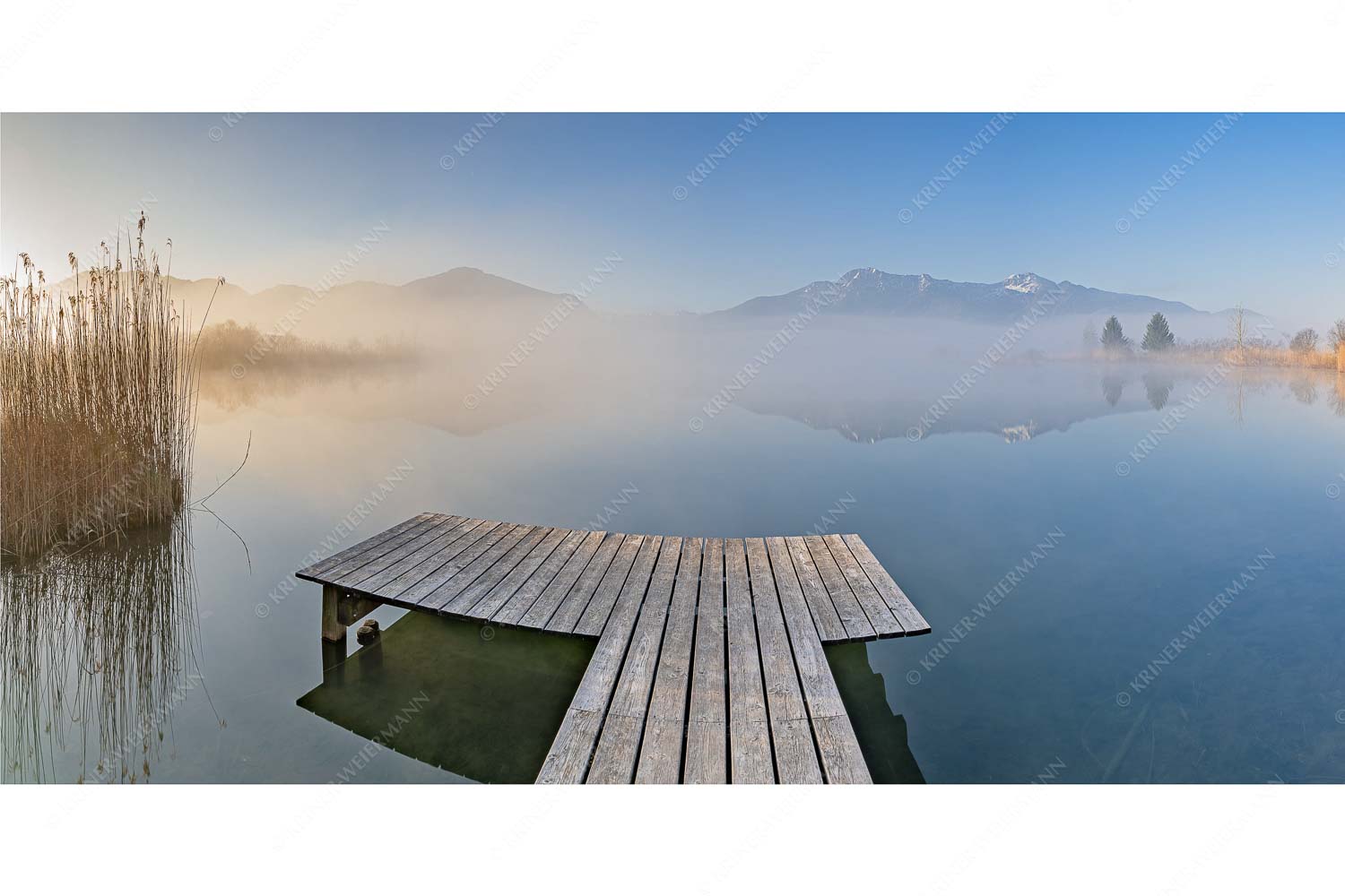 Vorland – Seitenverhältnis 2:1 — Eichsee mit Herzogstand Morgenstimmung mit verschleiertem Blick auf Jochberg, Herzogstand und Heimgarten