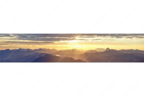 Sonnenaufgang über den Bayerische Voralpen und Karwendel von der Weilheimer Hütte - Weitblick - Seitenverhältnis 5:1 - Traumstimmung über Isar - weitere Infos unter https://www.kriner-weiermann.de