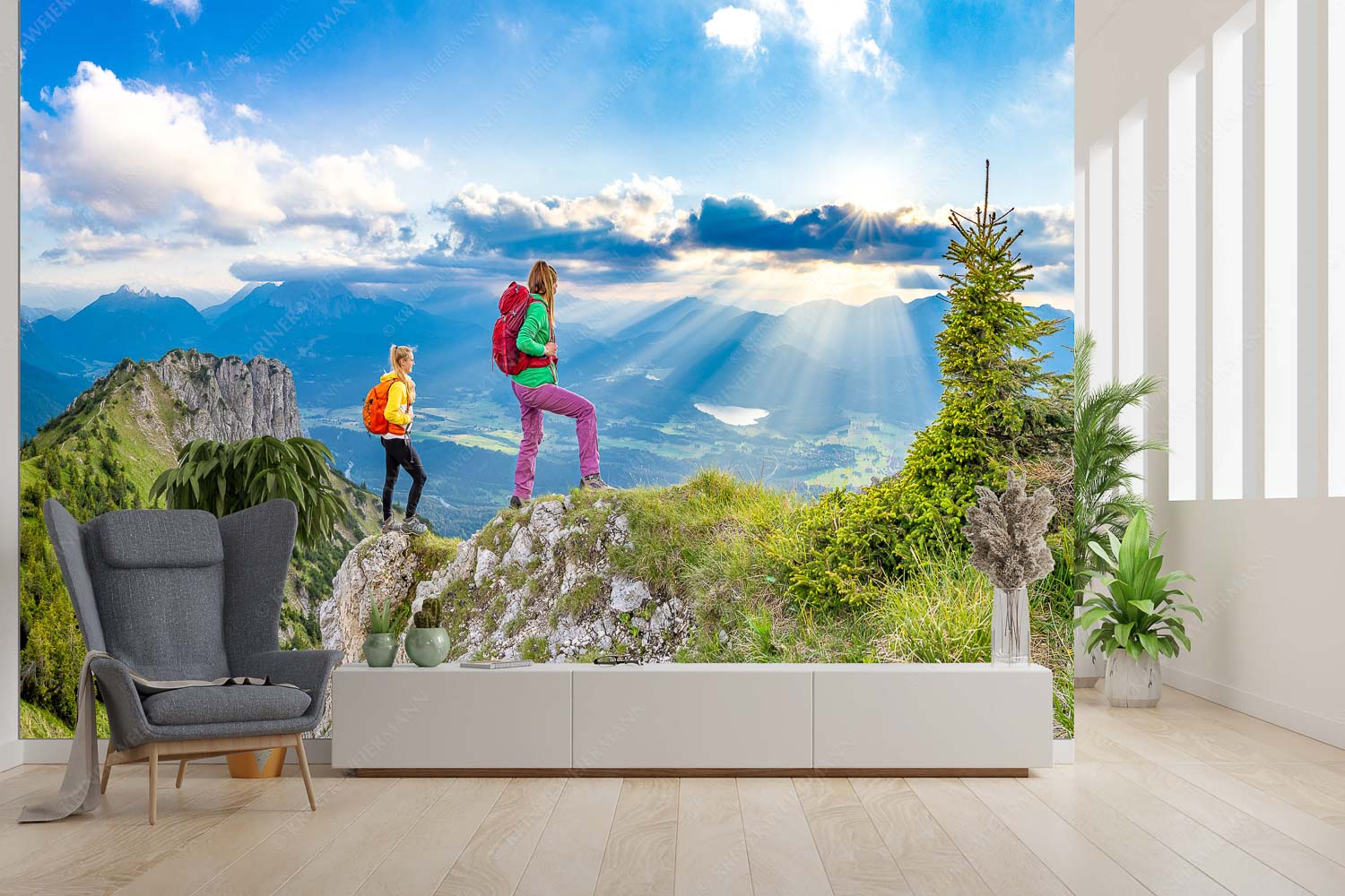 Weitsichtig – Größe ca. 300x200cm, Seitenverhältnis 3:2 — Bergwanderer am Seinskopf im Soiern Blick vom Seinskopf über Krün in den Sonnenuntergang - Weitsichtig - Größe ca. 300x200cm, Seitenverhältnis 3:2 - Bergwanderer am Seinskopf im Soiern - weitere Infos unter https://www.kriner-weiermann.de