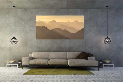 Weit schweift der Blick über das Ammergebirge bis hin zu den Allgäuer Alpen - Welt der Sihouetten - Größe ca. 200x100cm, Seitenverhältnis 2:1 - Gipfel und Bergketten - weitere Infos unter https://www.kriner-weiermann.de