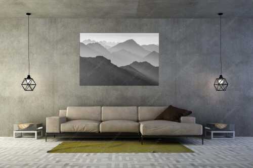 Weit schweift der Blick über das Ammergebirge bis hin zu den Allgäuer Alpen - Welt der Sihouetten - Größe ca. 180x120cm, Seitenverhältnis 3:2 - Gipfel und Bergketten - weitere Infos unter https://www.kriner-weiermann.de