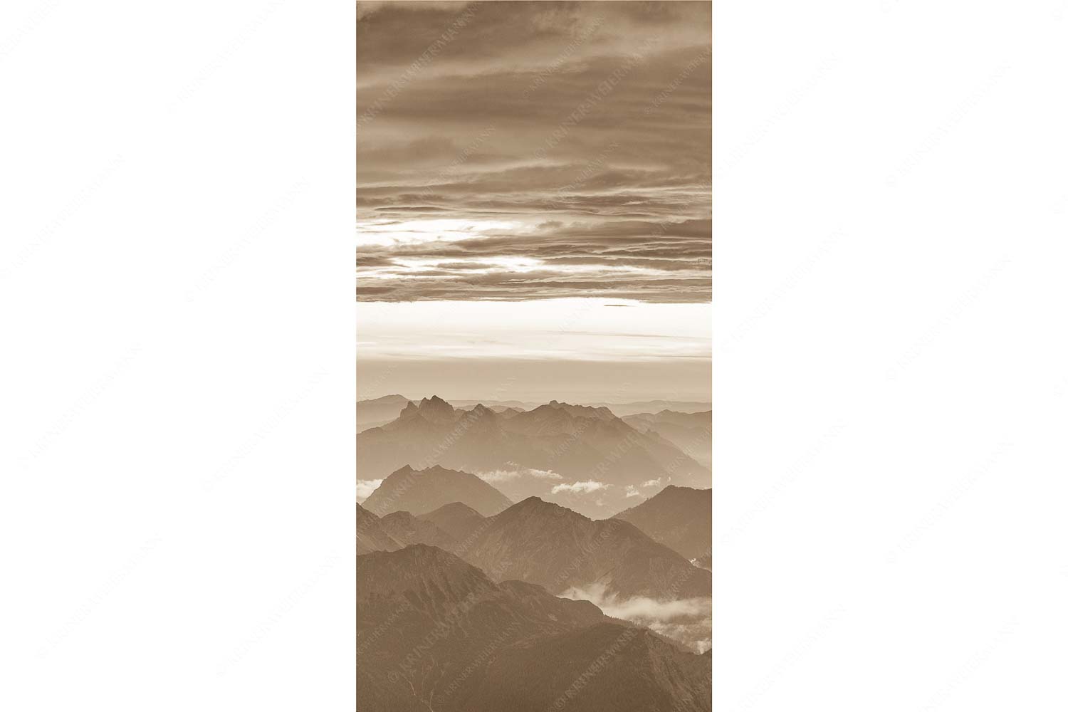 Blick von der Zugspitze über Thannheimer Berge nach einem Gewitterregen