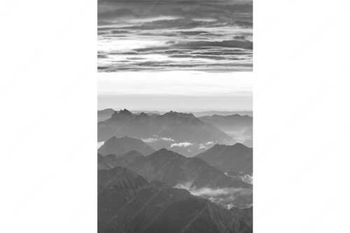 Blick von der Zugspitze über Thannheimer Berge nach einem Gewitterregen - Wetterberuhigung - Seitenverhältnis 2:3 - Zugspitze Abendstimmung - weitere Infos unter https://www.kriner-weiermann.de