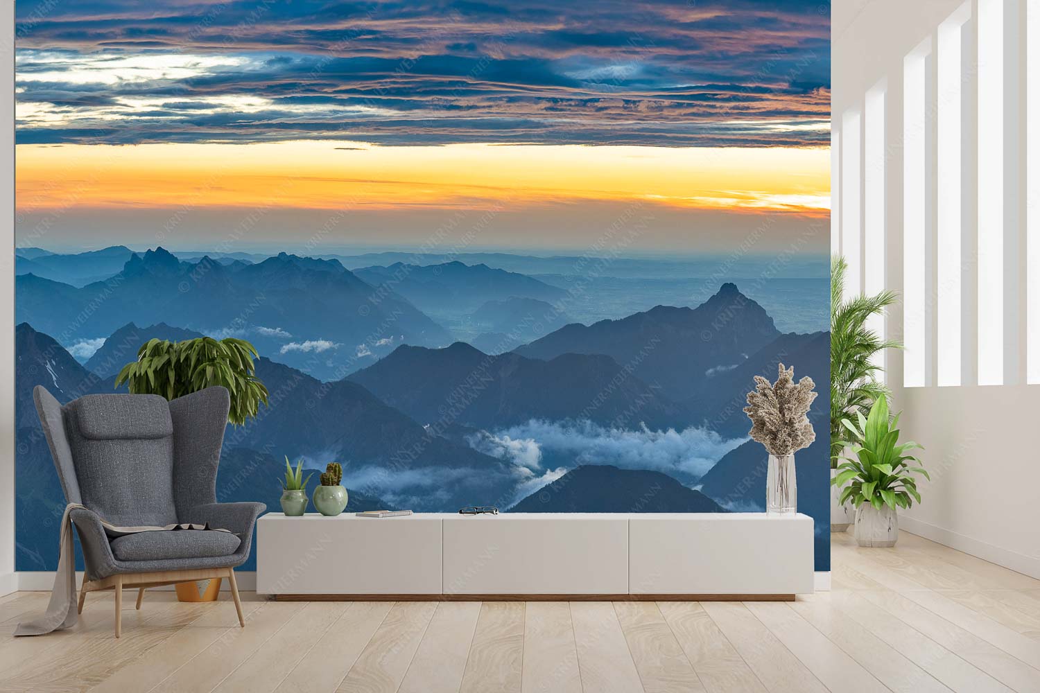 Wetterberuhigung – Größe ca. 300x200cm, Seitenverhältnis 3:2 — Zugspitze Abendstimmung Blick von der Zugspitze über Thannheimer Berge nach einem Gewitterregen - Wetterberuhigung - Größe ca. 300x200cm, Seitenverhältnis 3:2 - Zugspitze Abendstimmung - weitere Infos unter https://www.kriner-weiermann.de