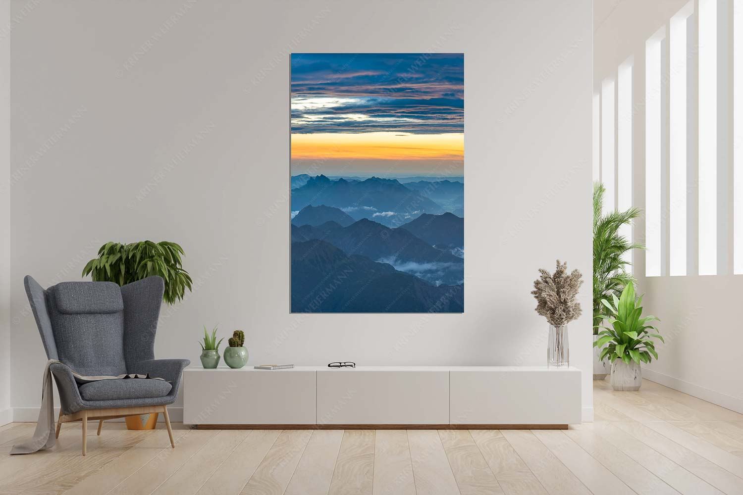 Wetterberuhigung – Größe ca. 120x180cm, Seitenverhältnis 2:3 — Zugspitze Abendstimmung Blick von der Zugspitze über Thannheimer Berge nach einem Gewitterregen - Wetterberuhigung - Größe ca. 120x180cm, Seitenverhältnis 2:3 - Zugspitze Abendstimmung - weitere Infos unter https://www.kriner-weiermann.de