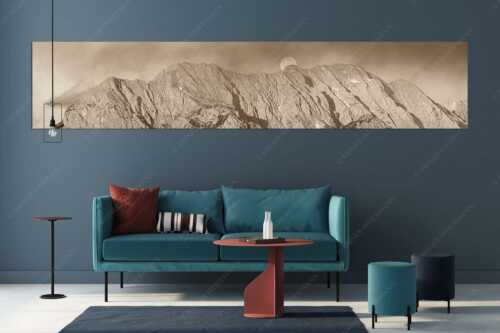 Vollmonduntergang am Wetterstein bei Sonnenaufgang - Wettersteingrat - Größe ca. 350x70cm, Seitenverhältnis 5:1 - Vollmond - weitere Infos unter https://www.kriner-weiermann.de