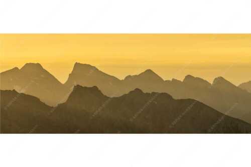 Mittenwalder Höhenweg und Sulzleklammspitz vor Vogelkar- und Östlicher Karwendelspitze - Wie kopiert - Seitenverhältnis 2,5:1 - Mittenwalder Höhenweg und Östliche Karwendelspitze - weitere Infos unter https://www.kriner-weiermann.de