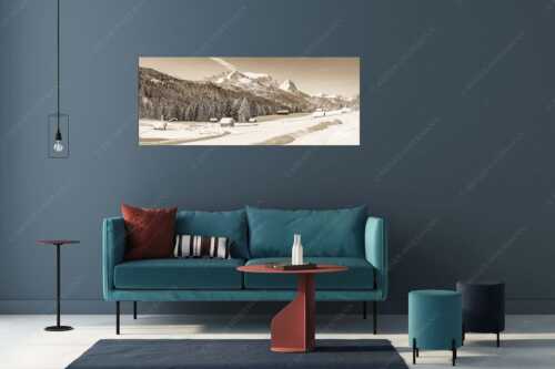 Romantische Winterlandschaft mit Heustadel, viel Schnee und Blick zum Zugspitzmassiv - Zeitlos - Größe ca. 175x70cm, Seitenverhältnis 2,5:1 - Werdenfelser Winterlandschaft mit Zugspitze - weitere Infos unter https://www.kriner-weiermann.de