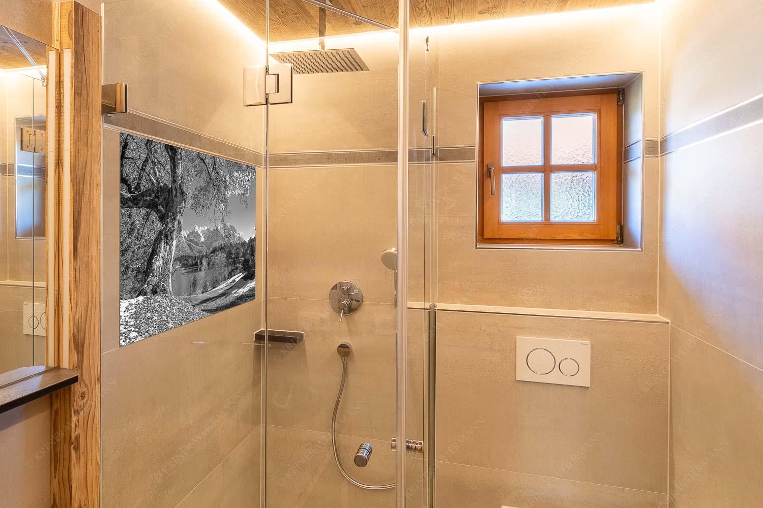 Zeitzeuge – Größe ca. 120x80cm, Seitenverhältnis 3:2 — Ahorn am Barmsee Alter Ahornbaum bei den Liegewiesen vom Barmsee, den Karwendel im Blick - Zeitzeuge - Größe ca. 120x80cm, Seitenverhältnis 3:2 - Ahorn am Barmsee - weitere Infos unter https://www.kriner-weiermann.de