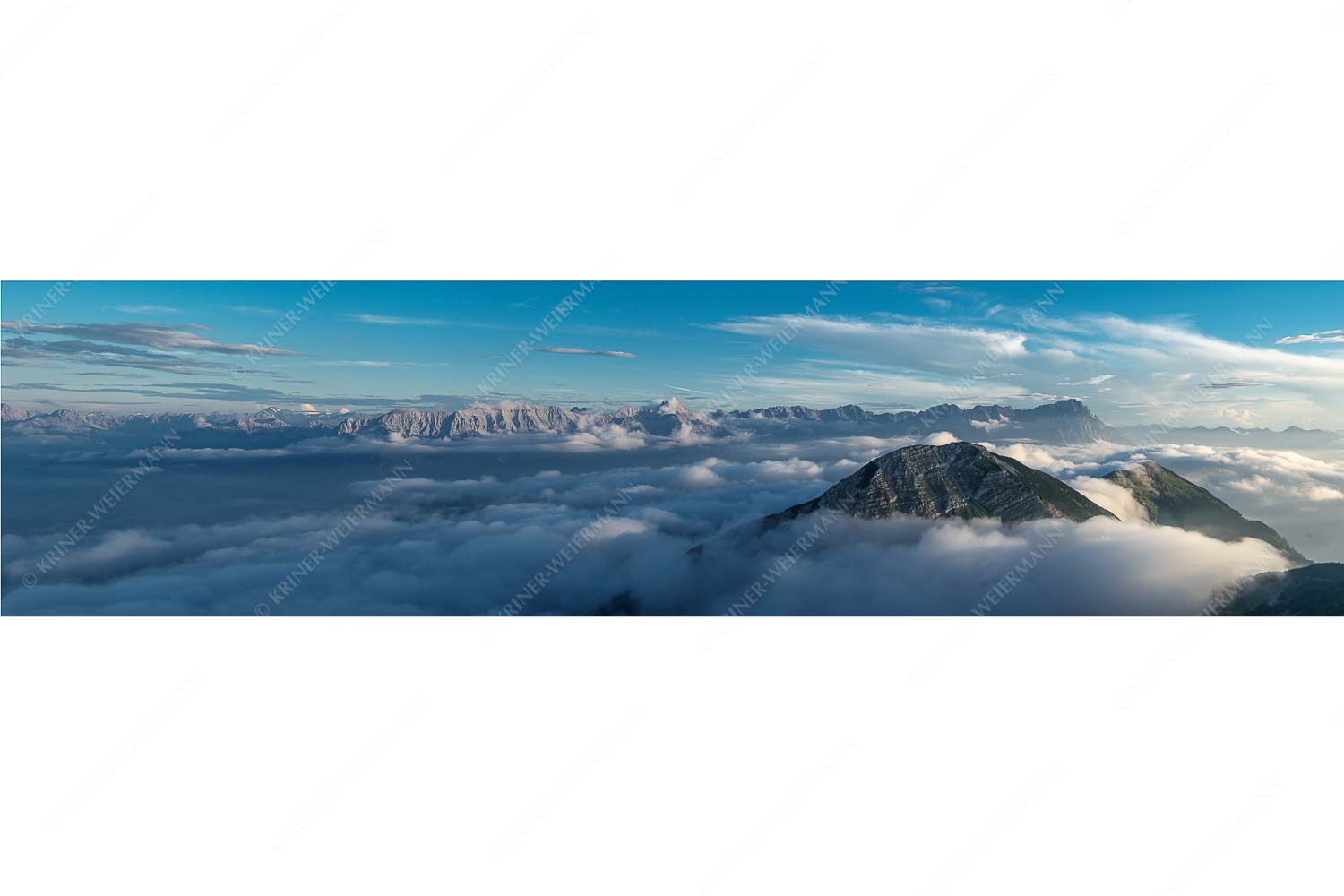 Blick vom Estergebirge ins Wettersteingebirge mit Zugspitze
