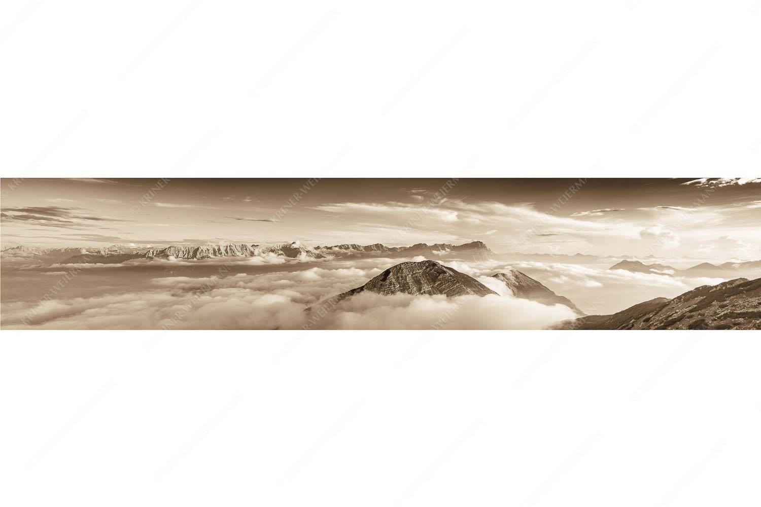 Zufriedenheit – Seitenverhältnis 5:1 — Wetterstein Panorama Blick vom Estergebirge ins Wettersteingebirge mit Zugspitze