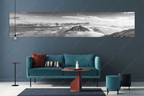 Blick vom Estergebirge ins Wettersteingebirge mit Zugspitze - Zufriedenheit - Größe ca. 350x70cm, Seitenverhältnis 5:1 - Wetterstein Panorama - weitere Infos unter https://www.kriner-weiermann.de