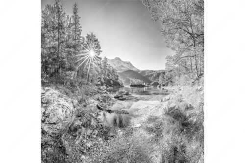 Blick über Eibsee zur aufgehenden Sonne an der Zugspitze - Zugspitzstern - Seitenverhältnis 1:1 - Eibsee mit Zugspitze - weitere Infos unter https://www.kriner-weiermann.de
