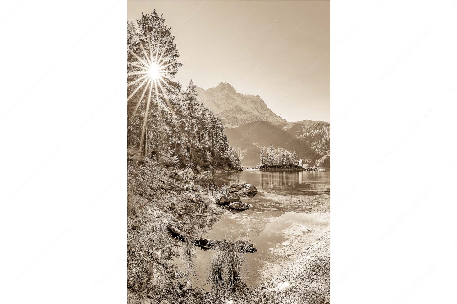 Zugspitzstern – Seitenverhältnis 2:3 — Eibsee mit Zugspitze Blick über Eibsee zur aufgehenden Sonne an der Zugspitze