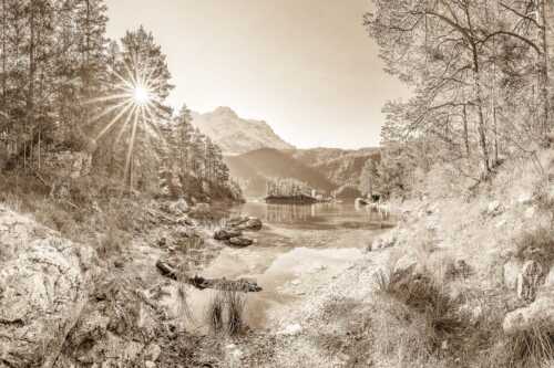 Blick über Eibsee zur aufgehenden Sonne an der Zugspitze - Zugspitzstern - Seitenverhältnis 3:2 - Eibsee mit Zugspitze - weitere Infos unter https://www.kriner-weiermann.de
