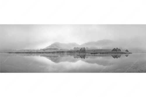 Einzigartige Morgenstimmung mit Licht und Nebel am Schmalensee bei Sonnenaufgang - Zwielicht - Seitenverhältnis 3:1 - Schmalensee mit Soierngebirge - weitere Infos unter https://www.kriner-weiermann.de